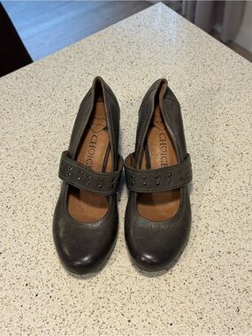 Choices Women's Charcoal Gray Mary Jane Heels with Studded Strap